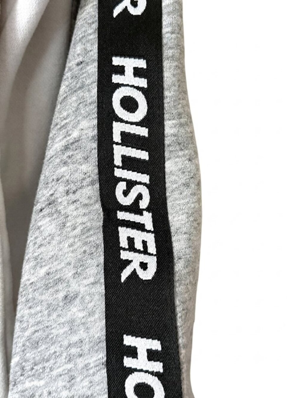 Hollister Men’s Colorblock Logo Tape Sleeve Pullover Hoodie Gray White Size M - Picture 4 of 5
